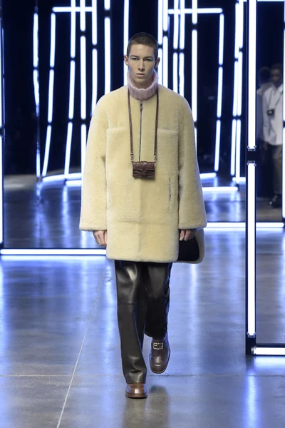 Look 2